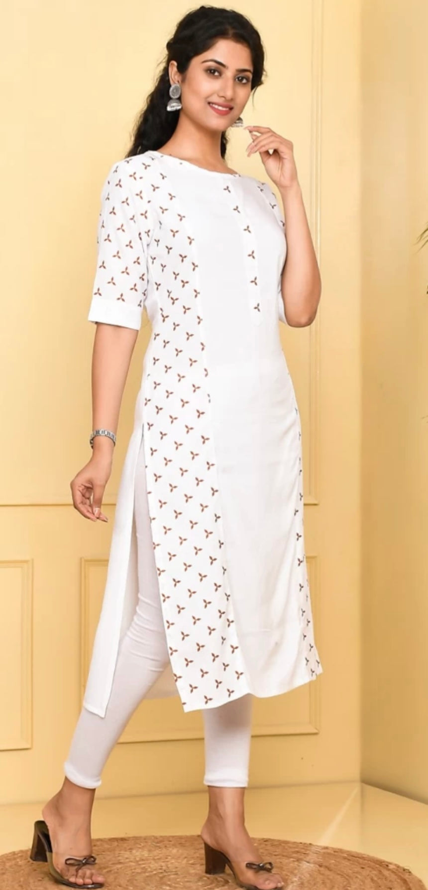 Printed Rayon Straight Cut Kurta in White with White leggings