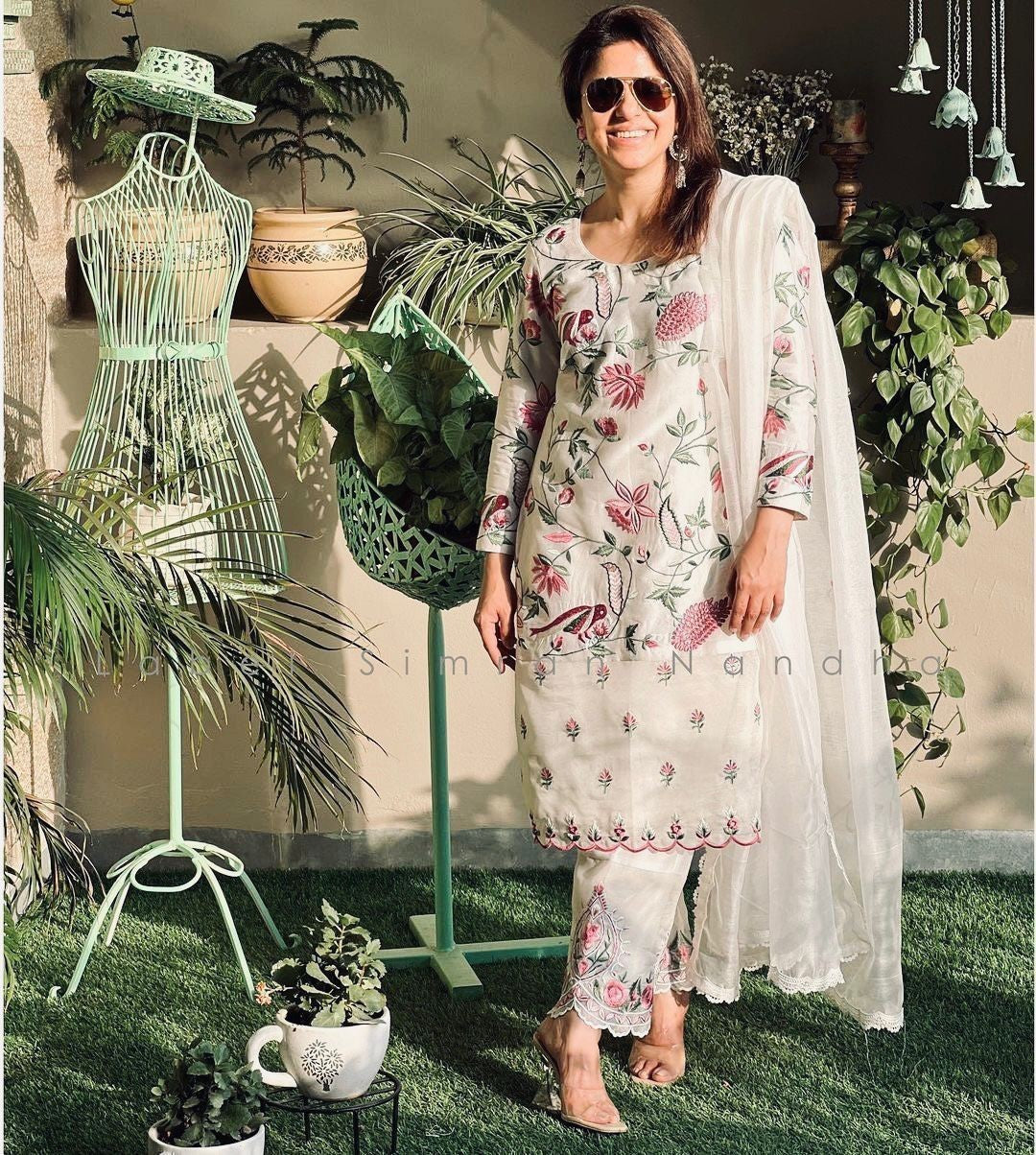 Stylish dress Indian Printed Kurti with Block Print and Pant Dupatta Set For Women and Girls, Kurti Pant Set, Partywear Dresses For Women